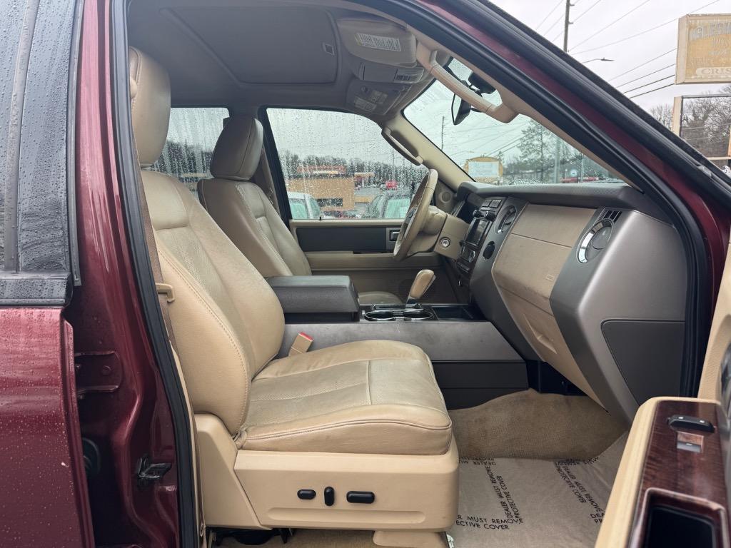 2012 Ford Expedition XLT photo