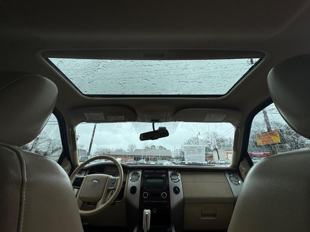 2012 Ford Expedition XLT photo