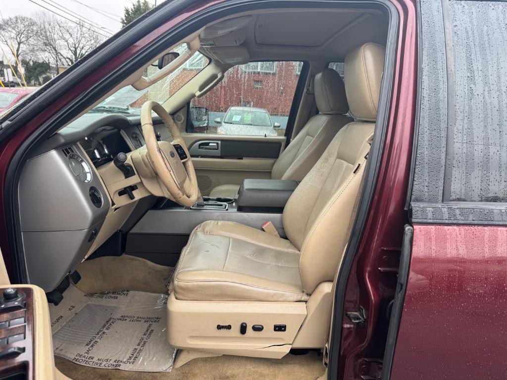 2012 Ford Expedition XLT photo