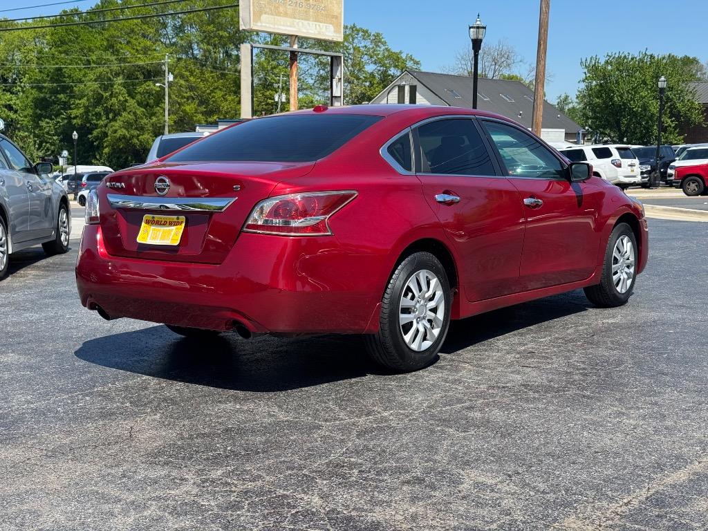 2015 Nissan Altima S photo