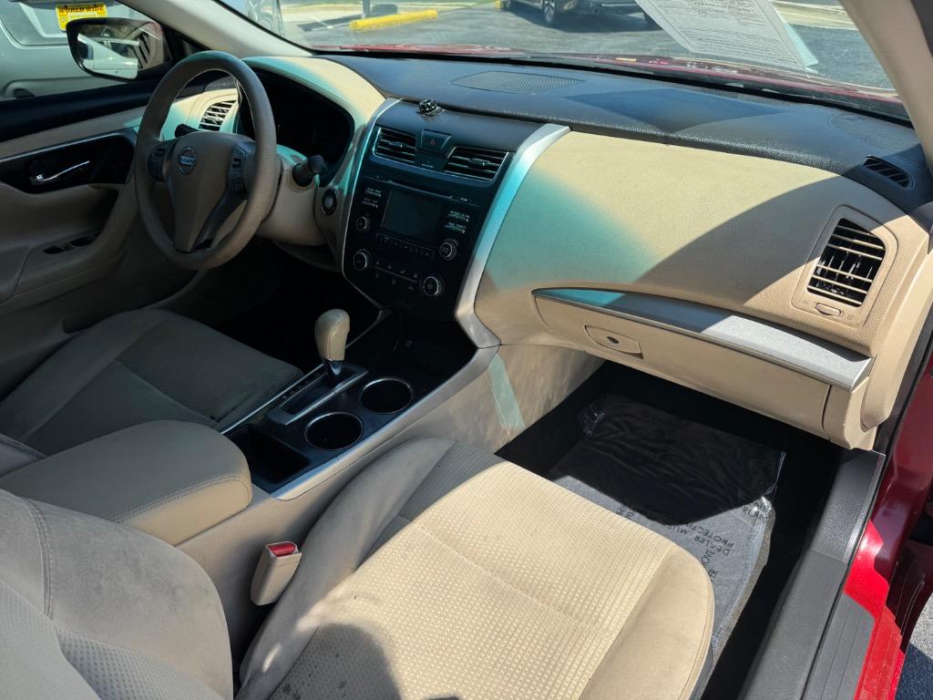 2015 Nissan Altima S photo
