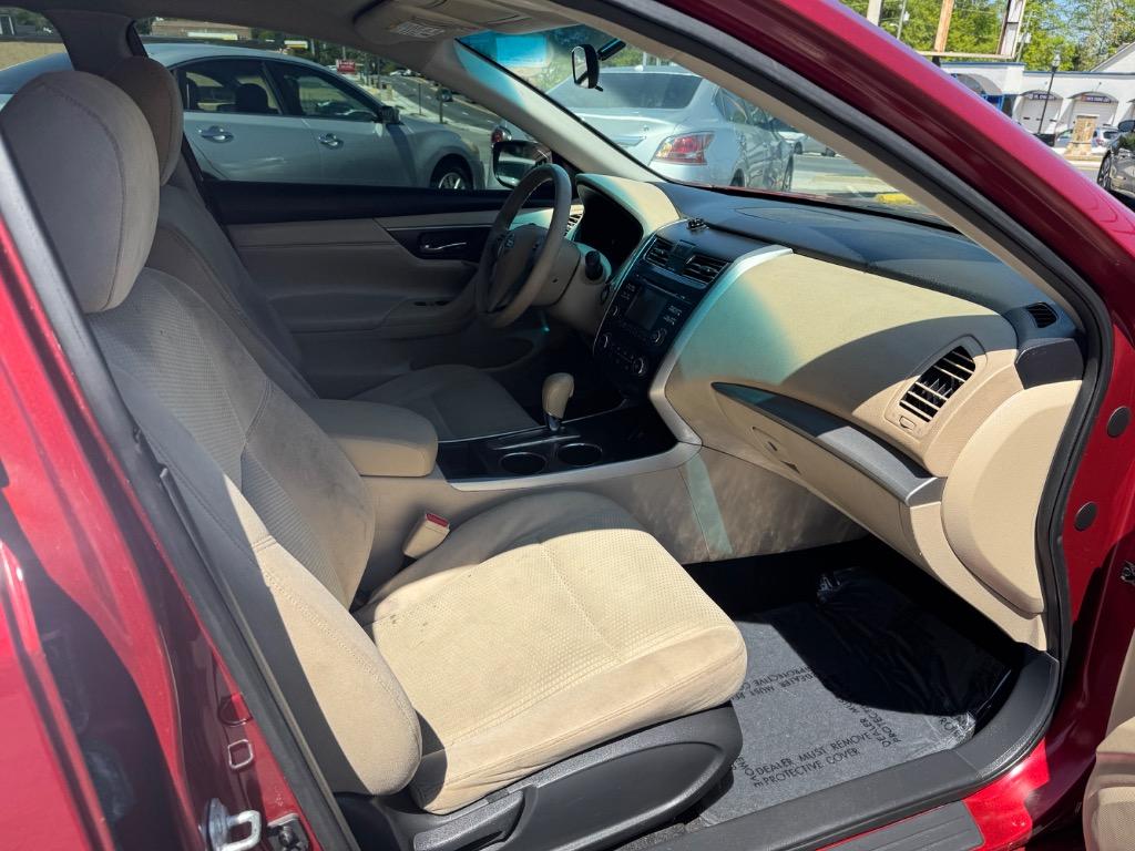 2015 Nissan Altima S photo
