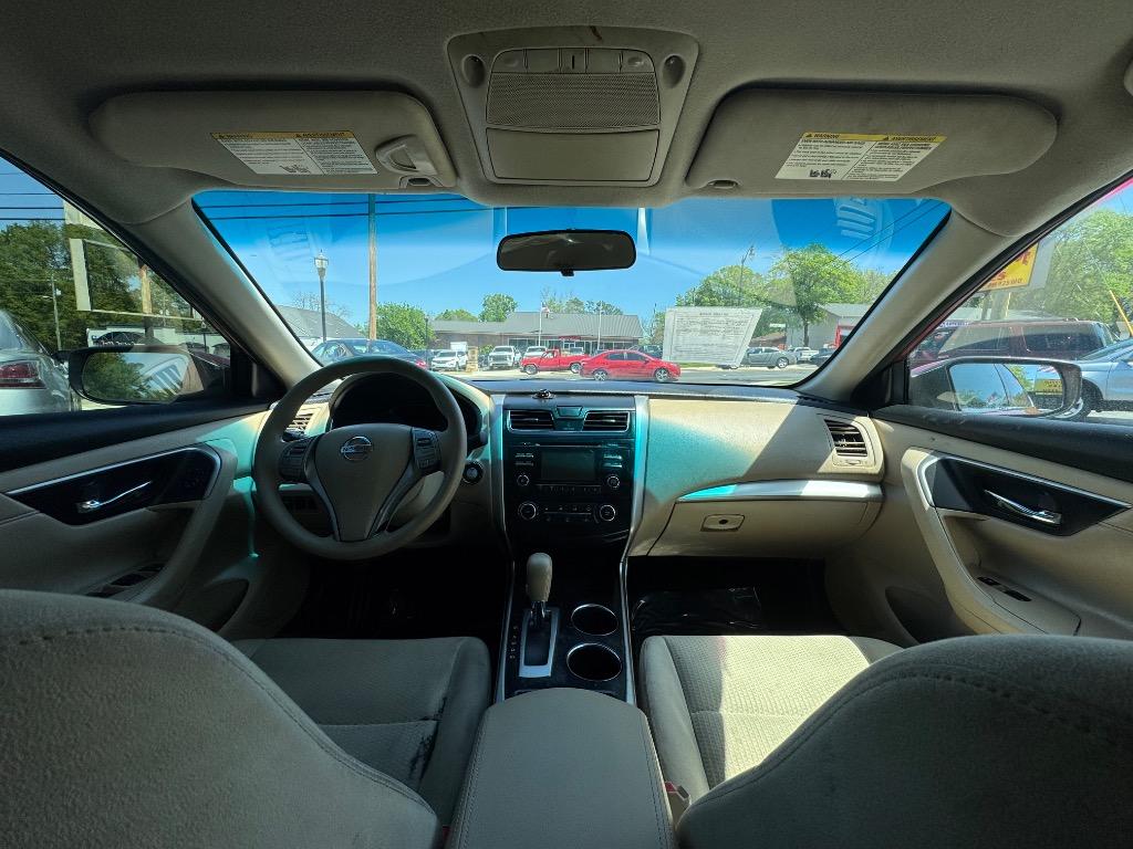 2015 Nissan Altima S photo