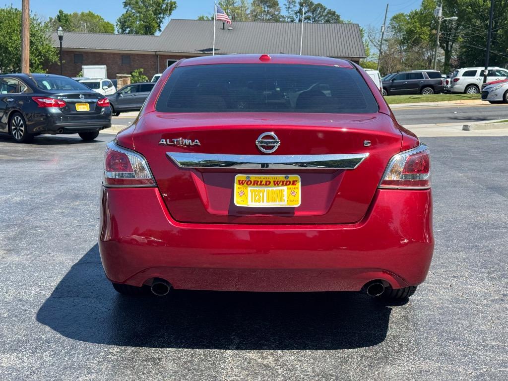 2015 Nissan Altima S photo