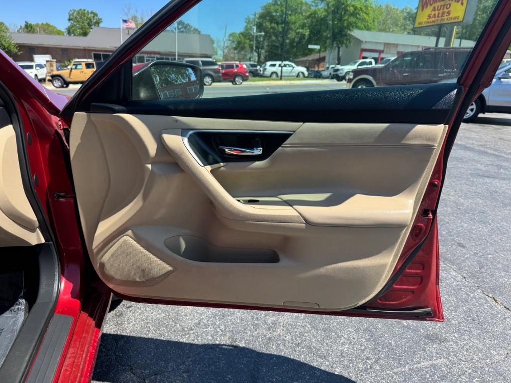 2015 Nissan Altima S photo