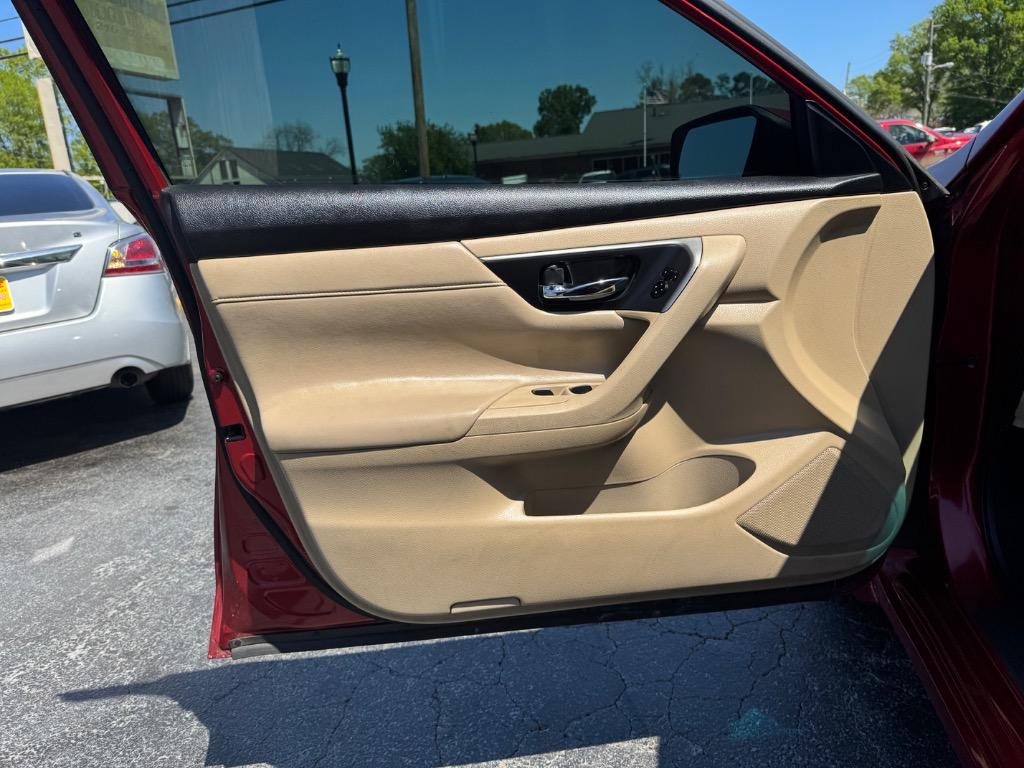 2015 Nissan Altima S photo