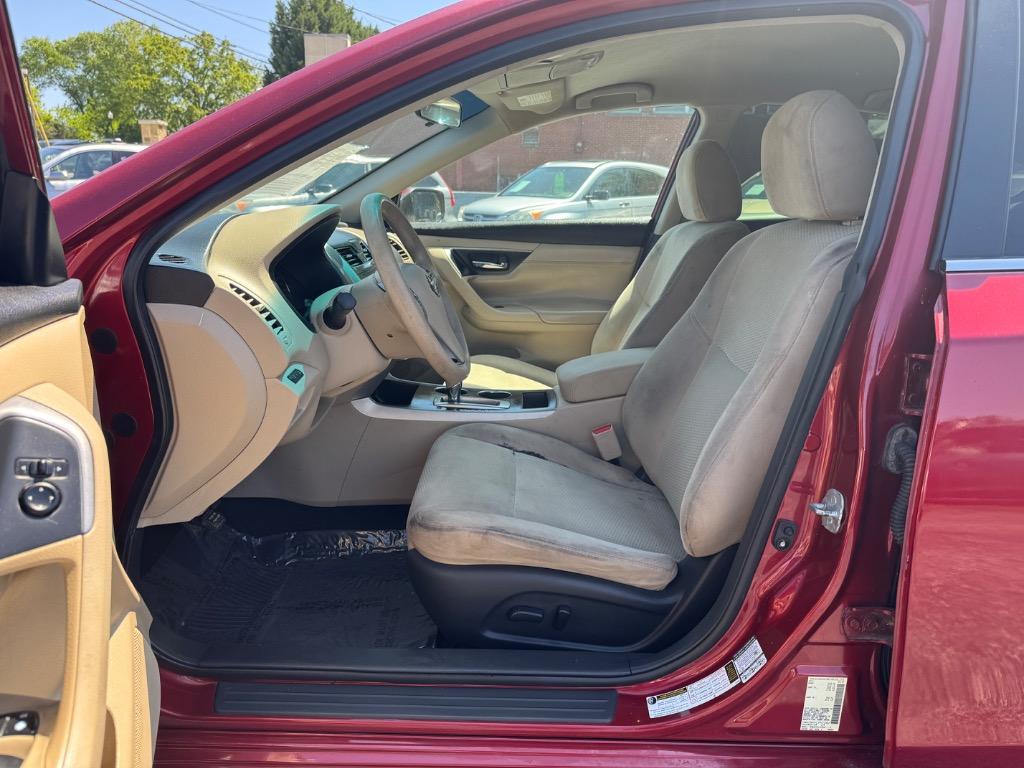 2015 Nissan Altima S photo