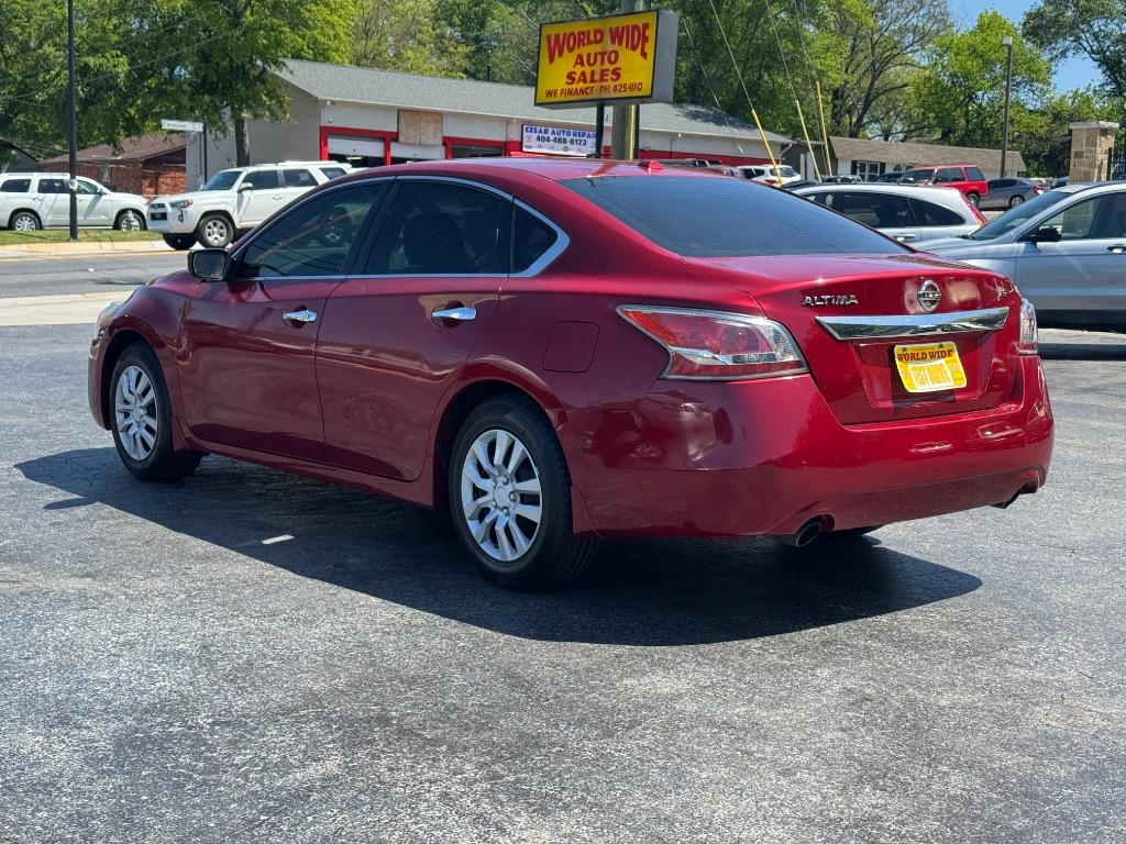 2015 Nissan Altima S photo