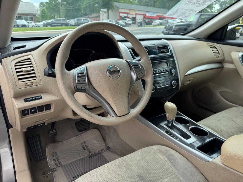 2014 Nissan Altima 2.5 photo