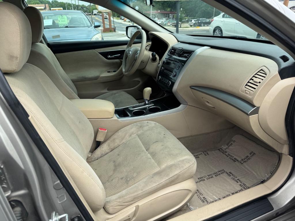 2014 Nissan Altima 2.5 photo