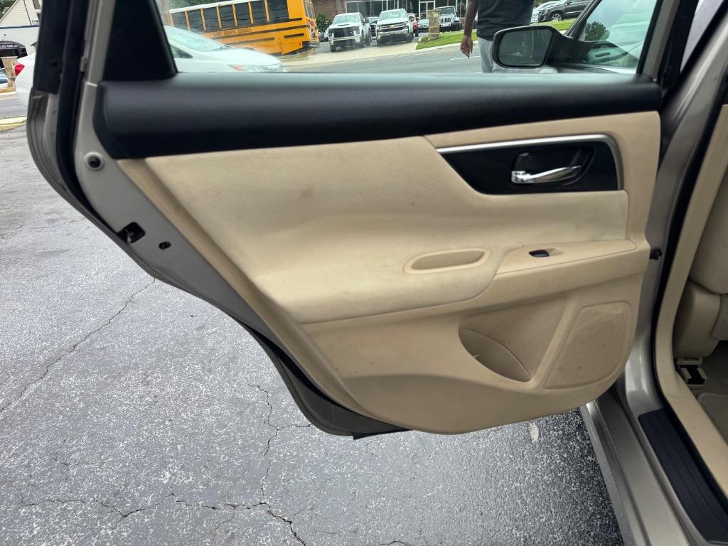 2014 Nissan Altima 2.5 photo