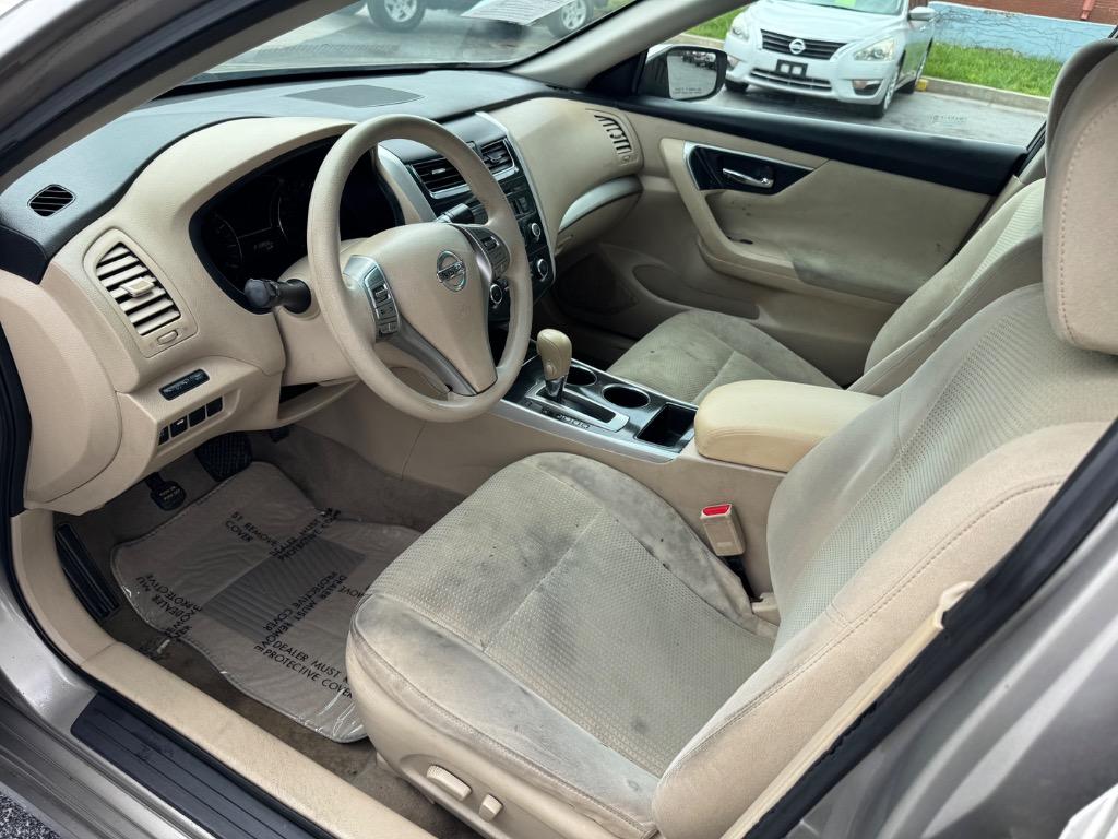 2014 Nissan Altima 2.5 photo