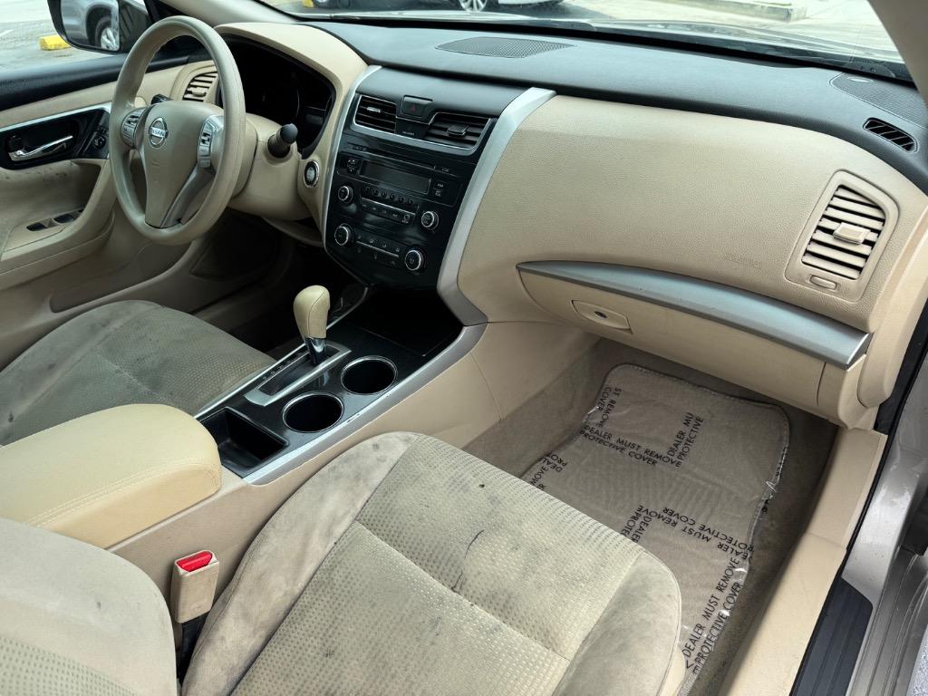 2014 Nissan Altima 2.5 photo
