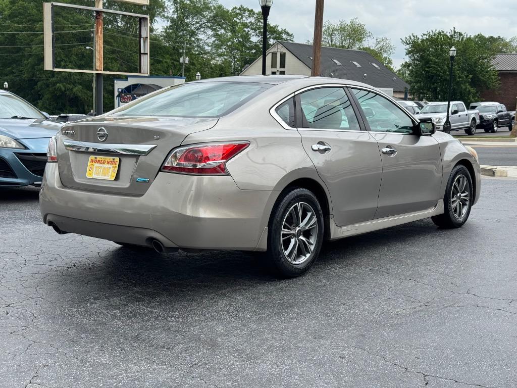 2014 Nissan Altima 2.5 photo