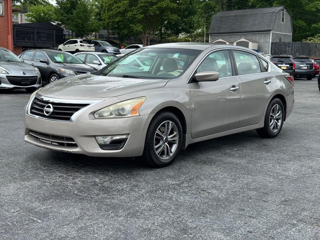 2014 Nissan Altima 2.5 photo