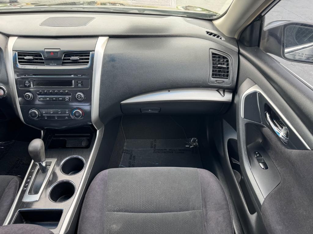 2013 Nissan Altima 2.5 photo