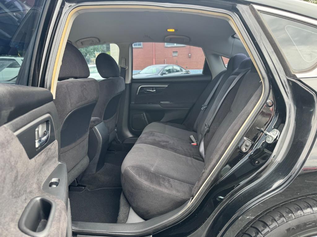 2013 Nissan Altima 2.5 photo