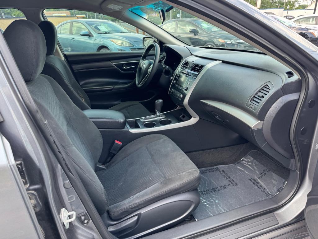 2015 Nissan Altima photo