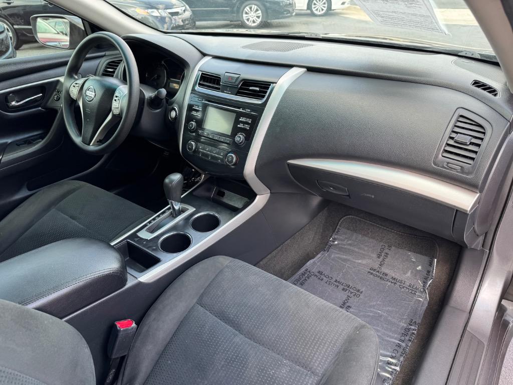 2015 Nissan Altima photo