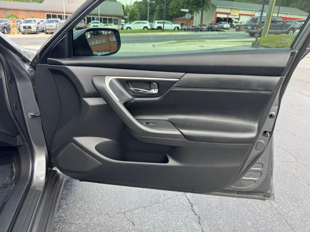 2015 Nissan Altima photo
