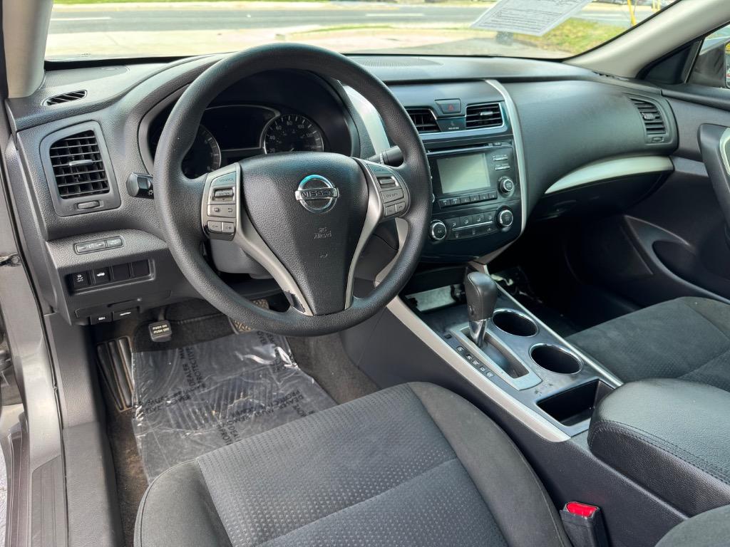 2015 Nissan Altima photo