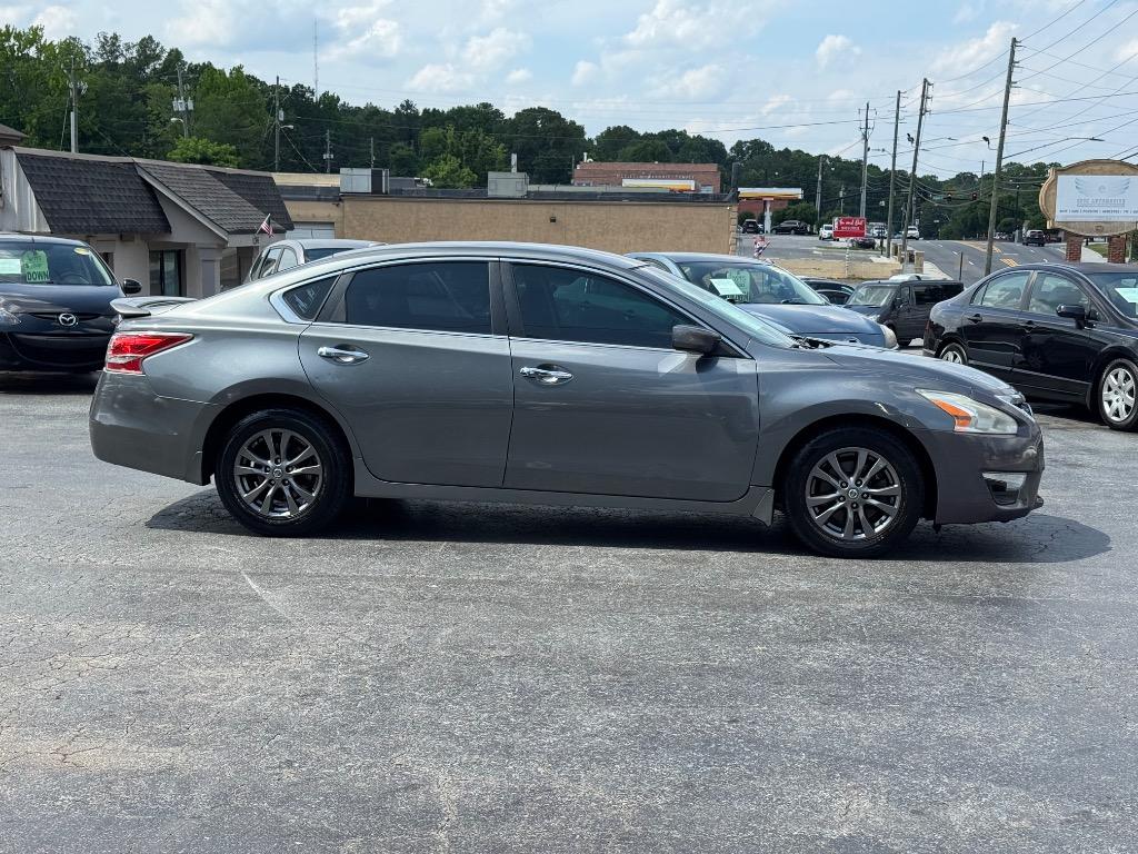 2015 Nissan Altima photo
