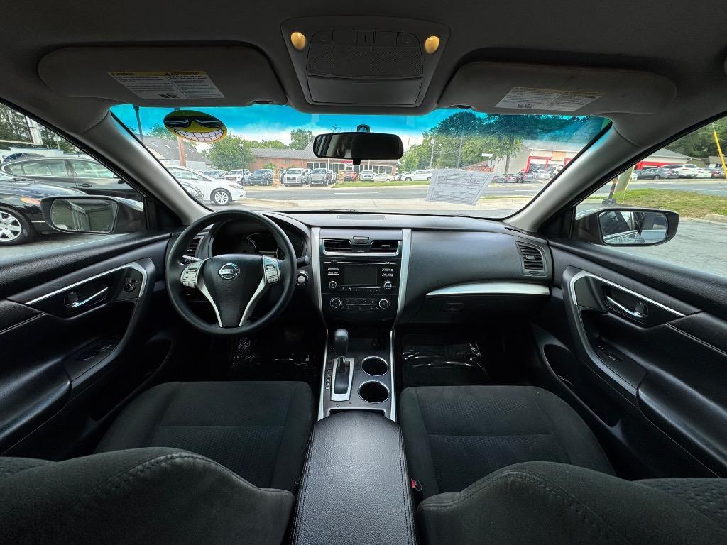 2015 Nissan Altima photo