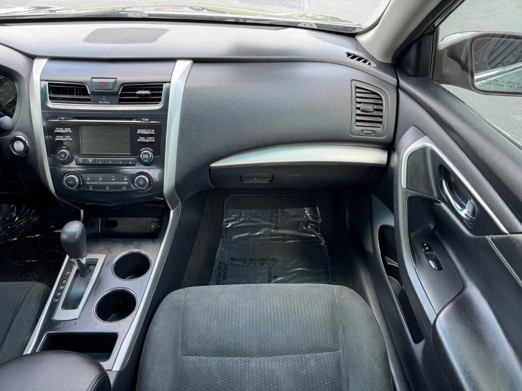 2015 Nissan Altima photo