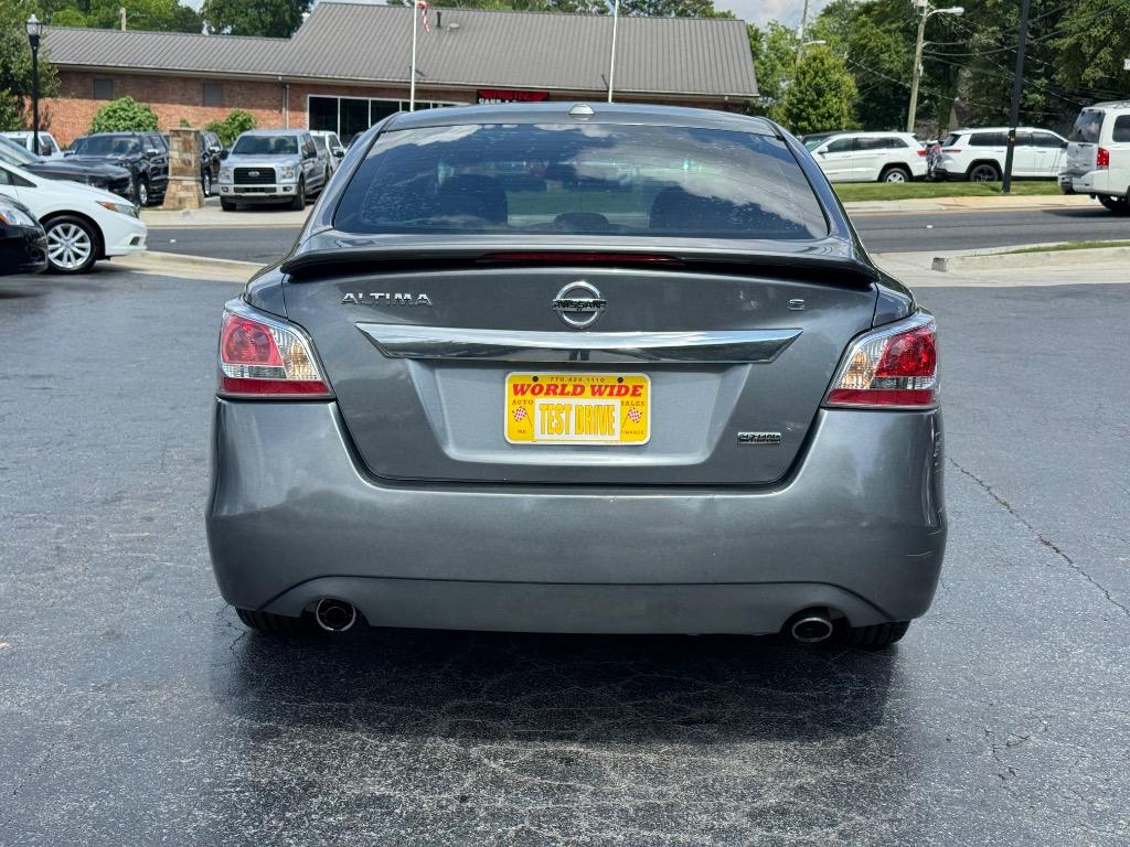 2015 Nissan Altima photo