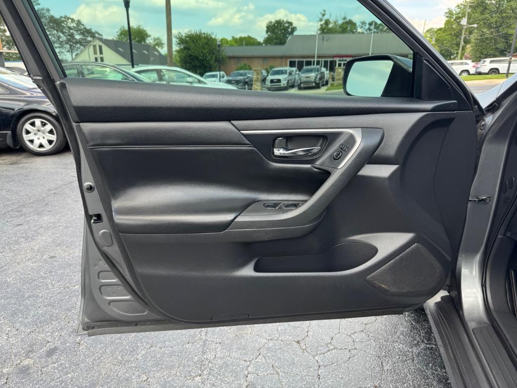 2015 Nissan Altima photo