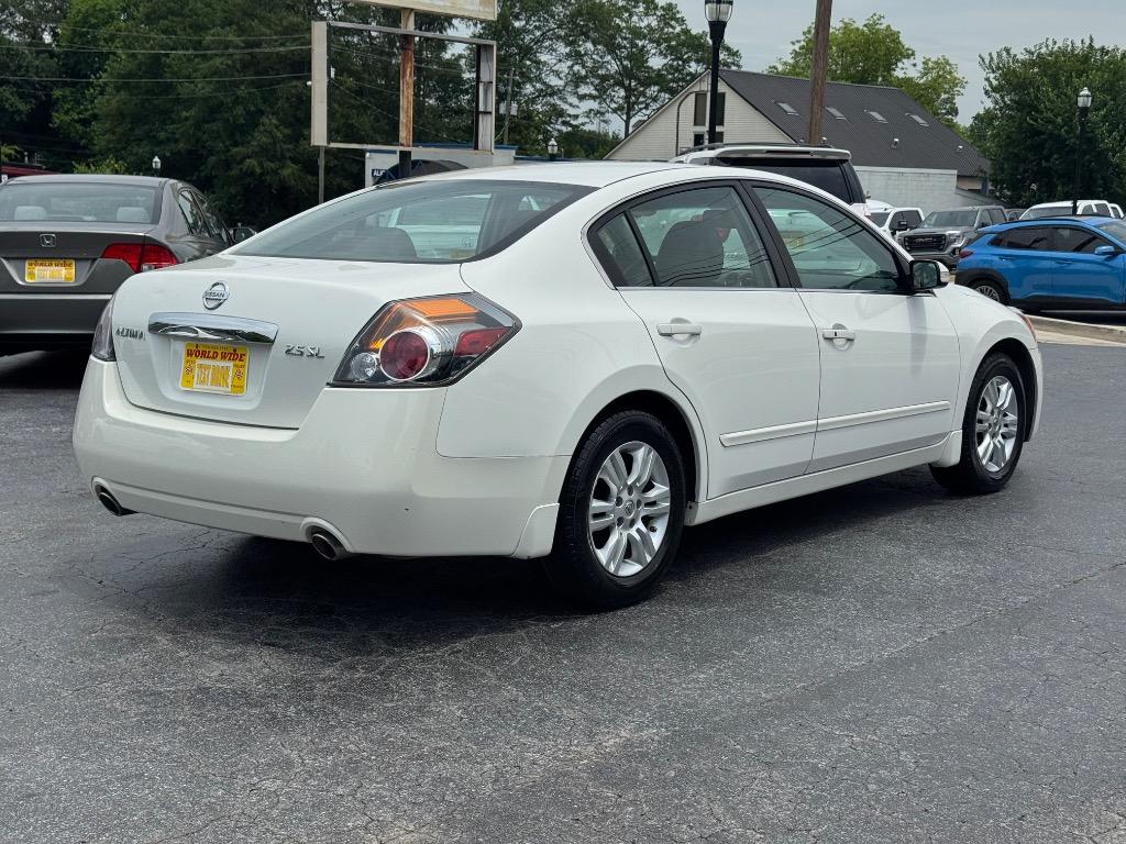 2012 Nissan Altima 2.5 photo