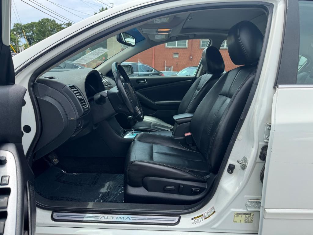 2012 Nissan Altima 2.5 photo
