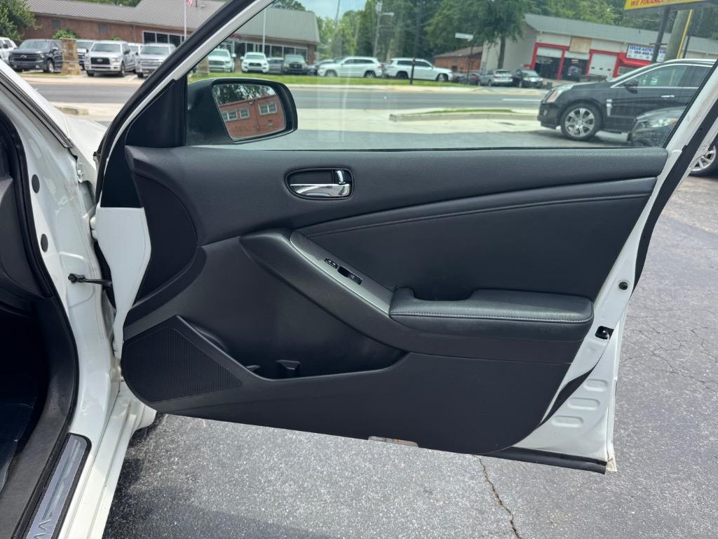 2012 Nissan Altima 2.5 photo