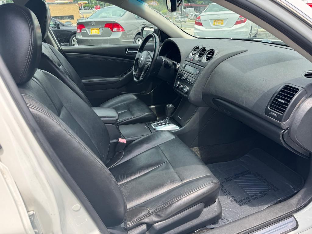2012 Nissan Altima 2.5 photo