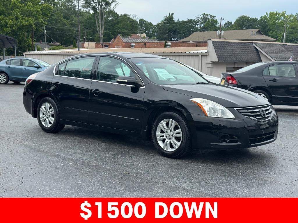 2010 Nissan Altima 2.5 photo