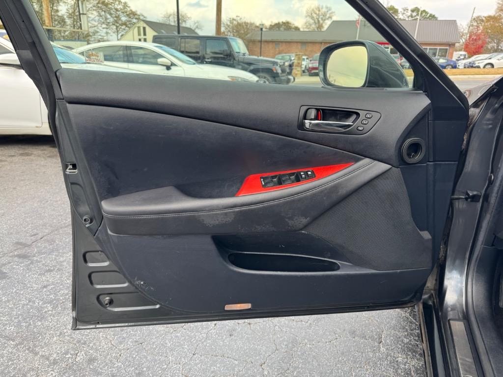 2008 Lexus ES - $9,900