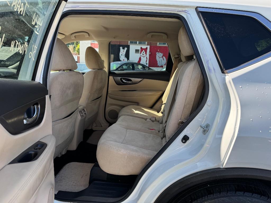 2016 Nissan Rogue - $10,900