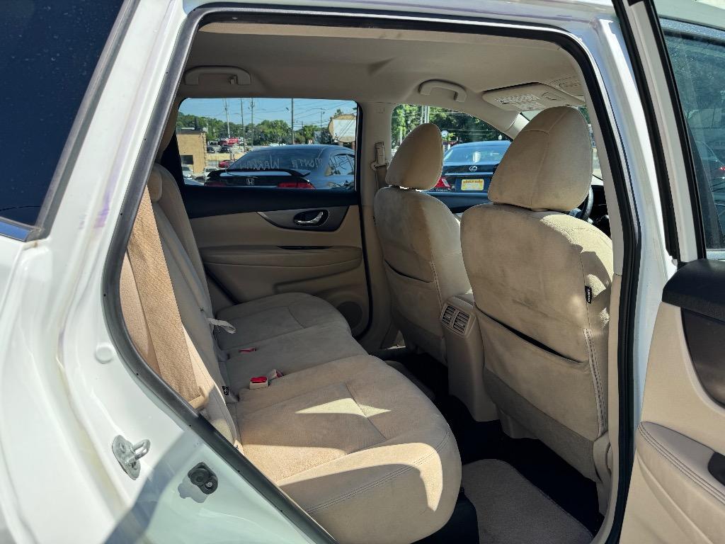 2016 Nissan Rogue - $10,900