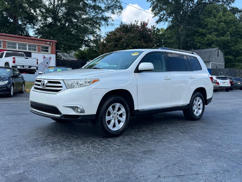 2011 Toyota Highlander - $10,900
