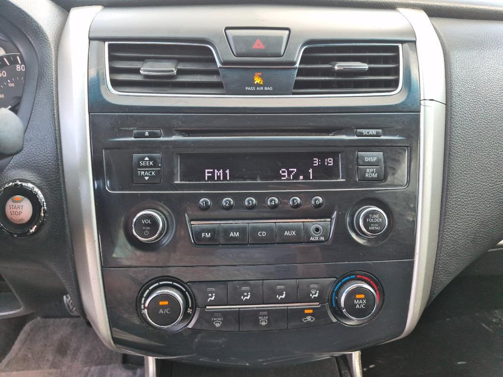 2013 Nissan Altima - $3,900