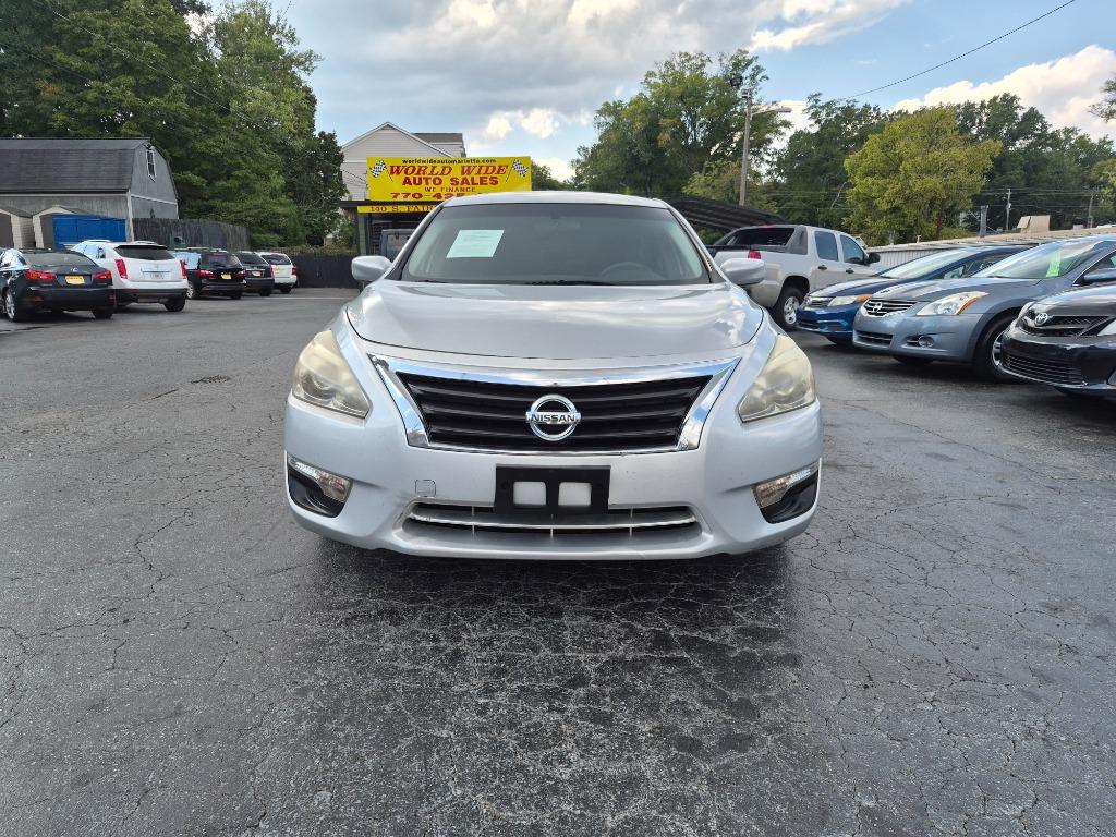 2013 Nissan Altima - $3,900
