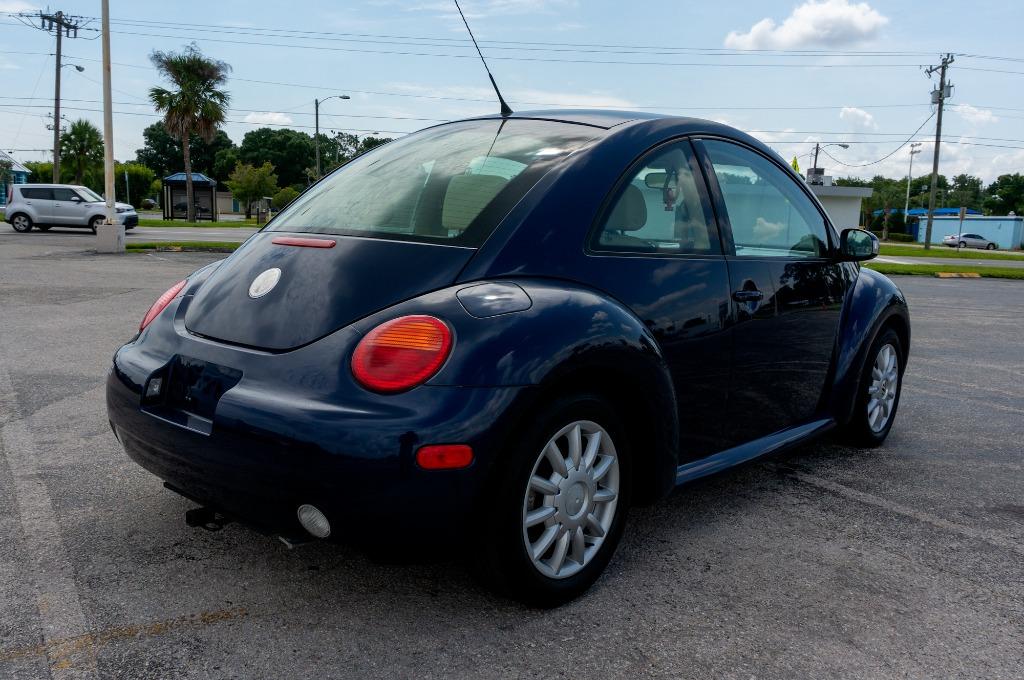 2005 Volkswagen New Beetle GLS photo