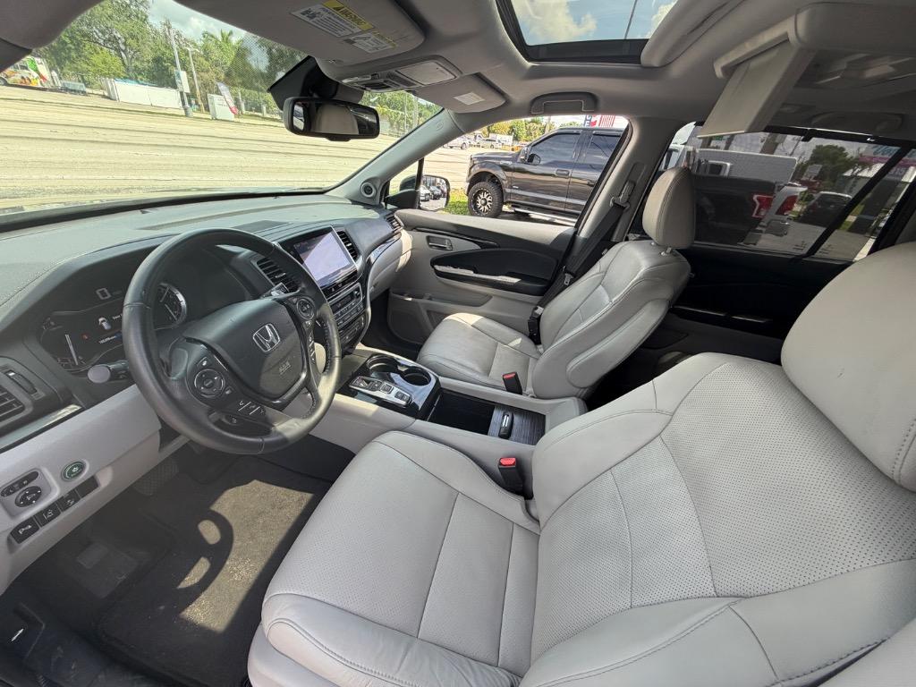 2016 Honda Pilot - $19,999