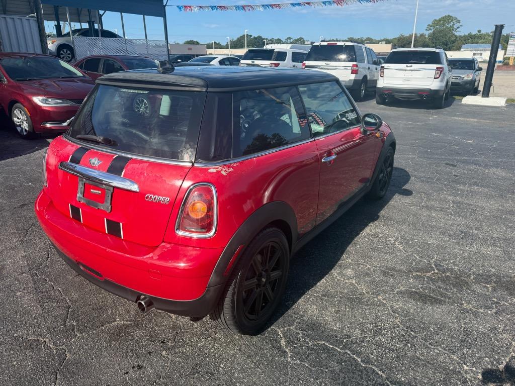 2010 MINI Cooper - $2,999