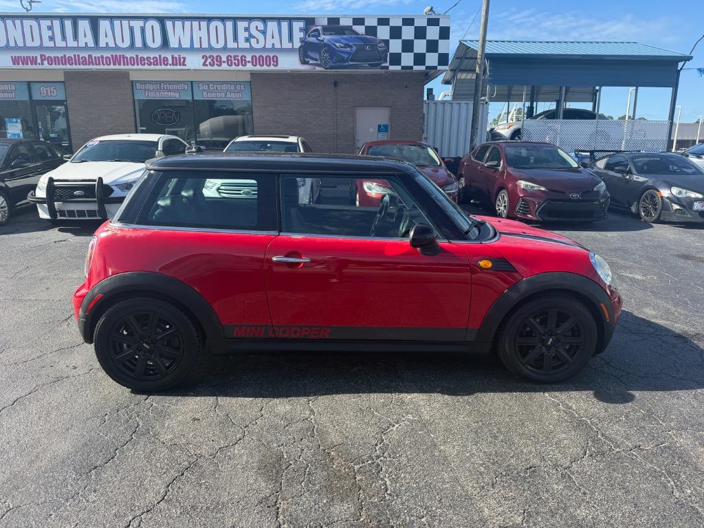 2010 MINI Cooper - $2,999