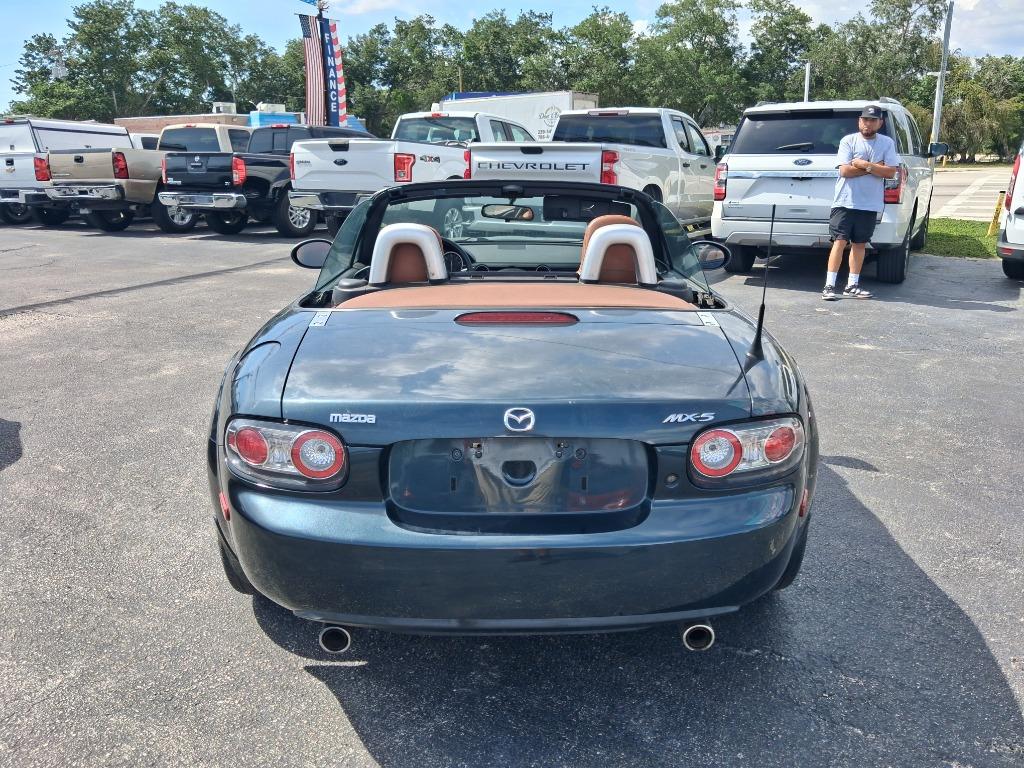 2006 MAZDA MX-5 - $10,999