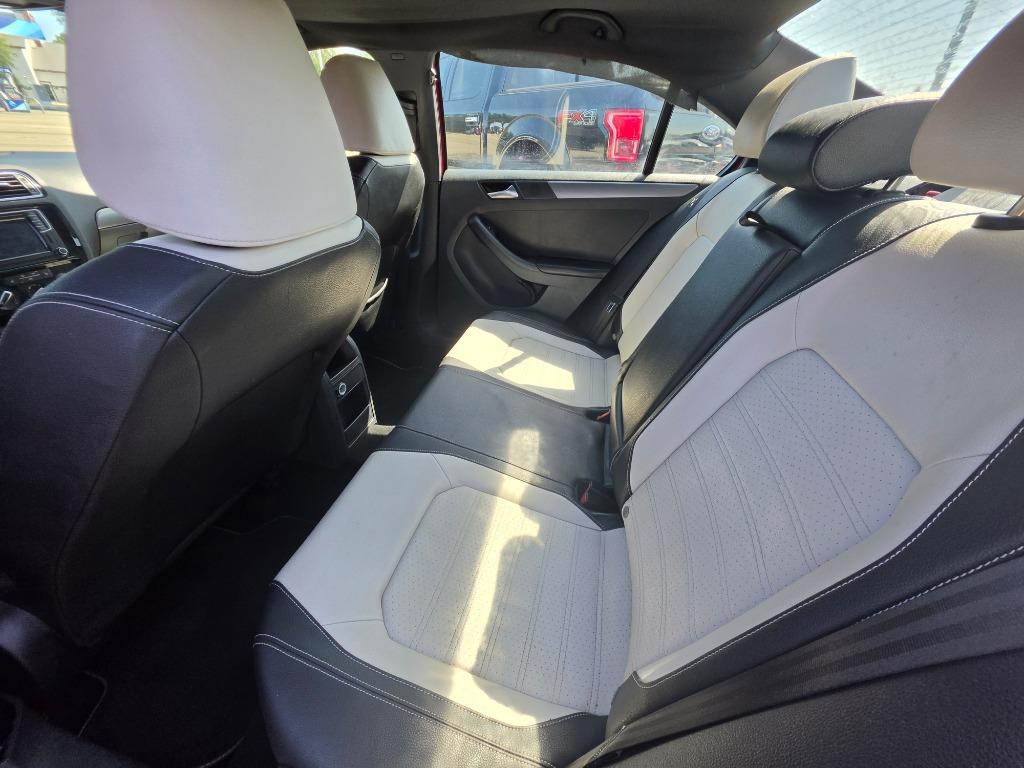 2016 Volkswagen Jetta - $5,999