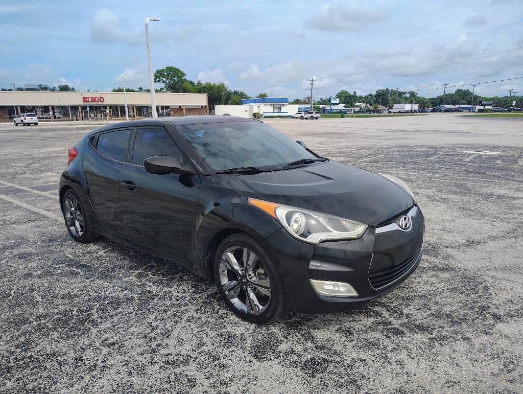 2016 Hyundai Veloster - $8,999