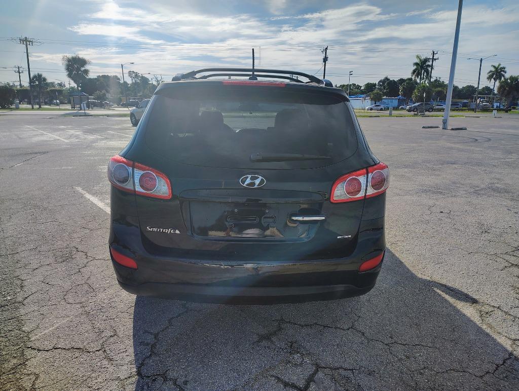 2012 Hyundai Santa Fe - $5,500