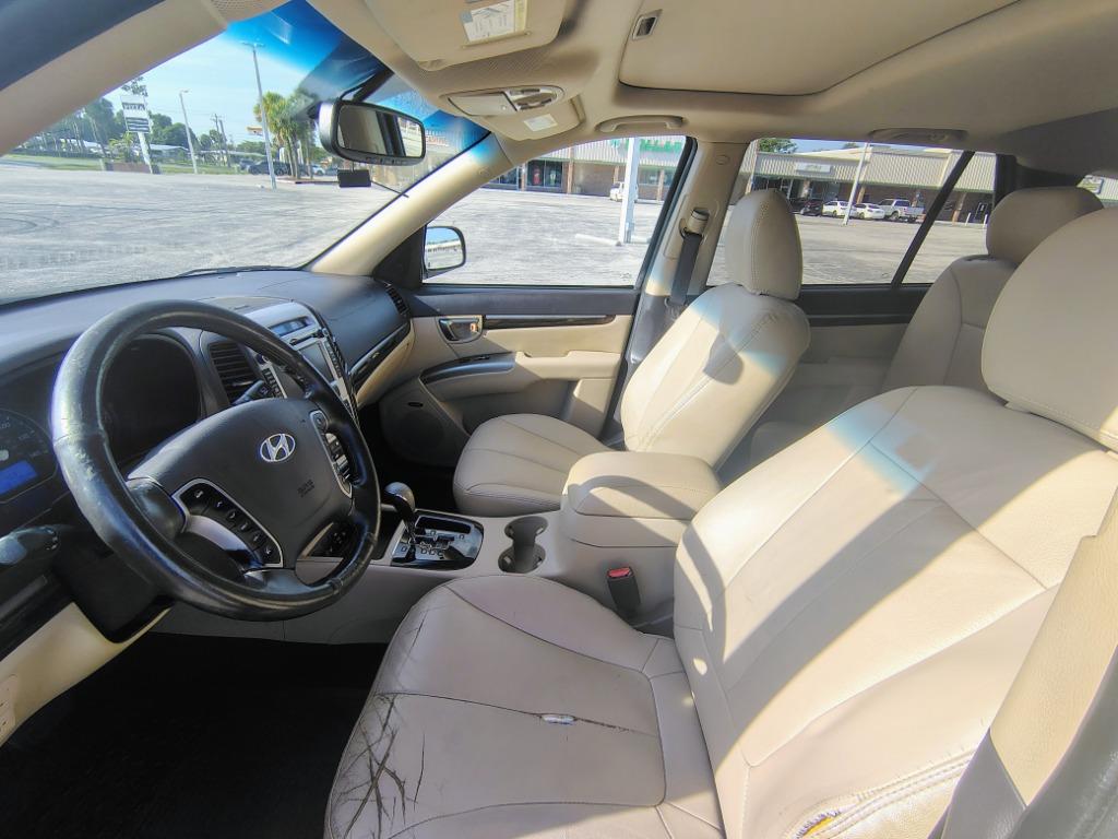 2012 Hyundai Santa Fe - $5,500